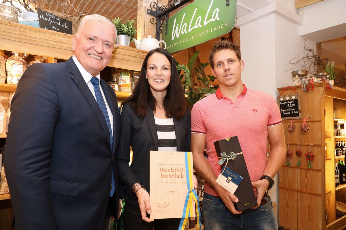 Read more about the article WaLaLa erhält Auszeichnung für plastikvermeidende Betriebe
