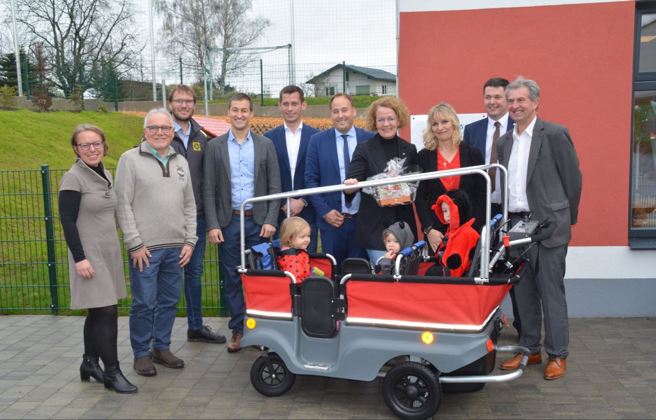 Read more about the article Kinderbus für die „Wirbelwindkäfer“ Weitra