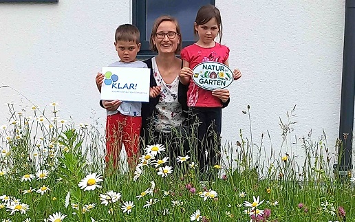 Read more about the article 18 „Natur im Garten“-Plaketten verliehen