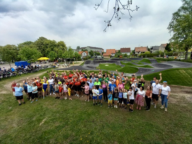 Read more about the article Radsternfahrt nach Weitra